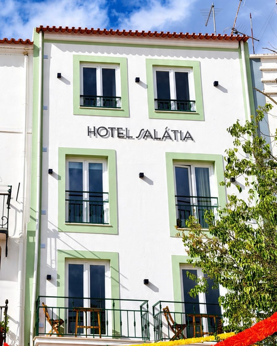 The façade of Hotel Salátia in the historic centre of Alcácer do Sal